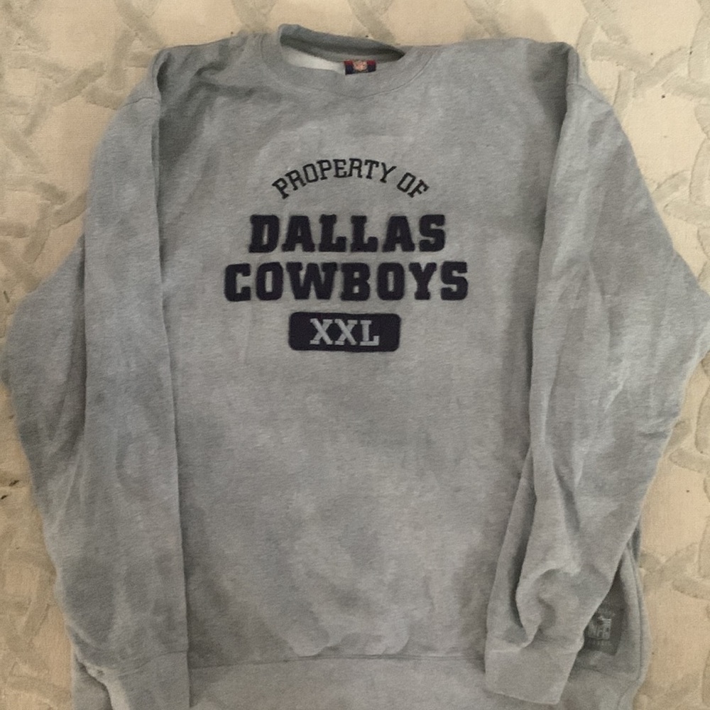 Large property of Dallas Cowboys sweatshirt, vintage gridiron classic